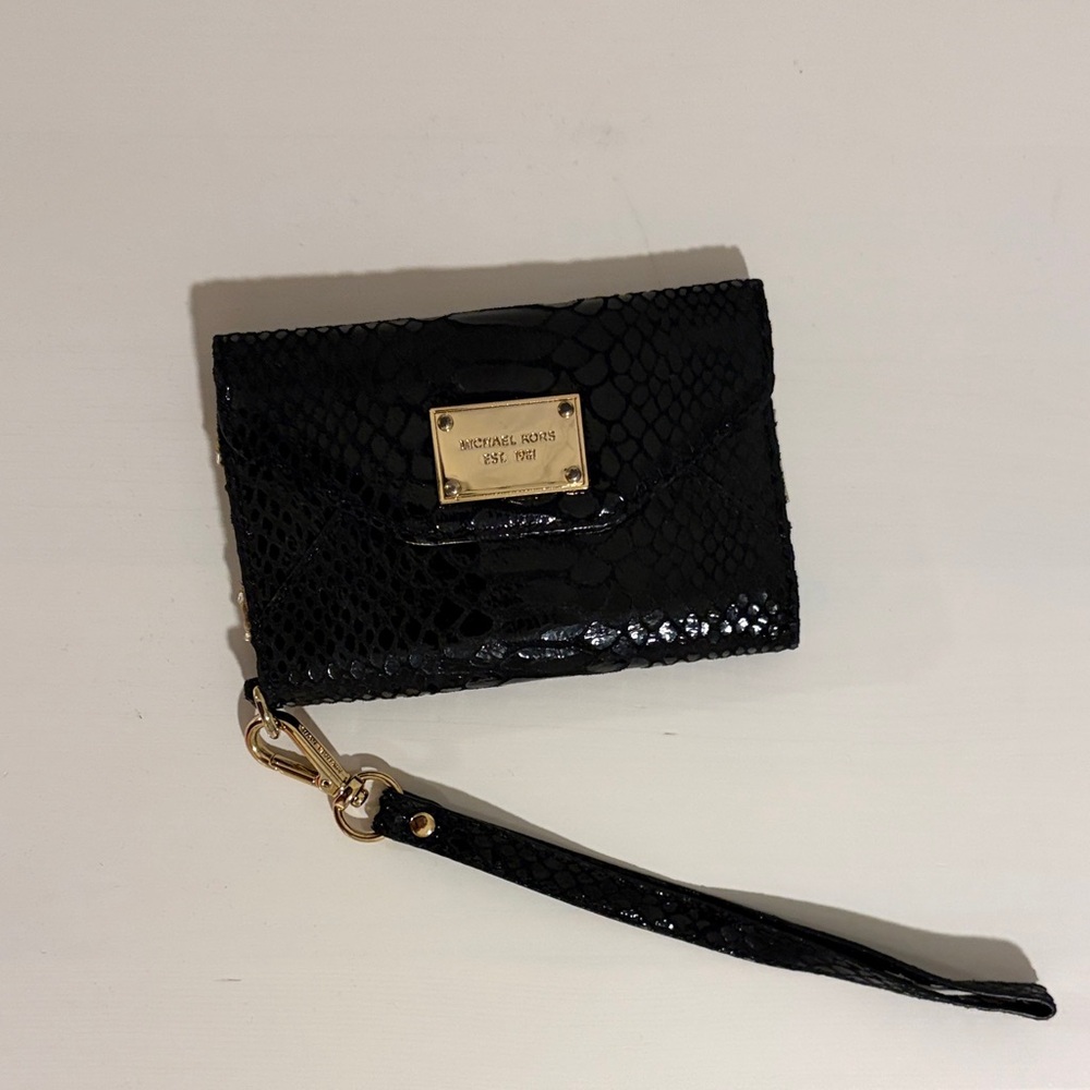 Michael Kors Black Snake-Embossed Wristlet phone Wallet Vintage